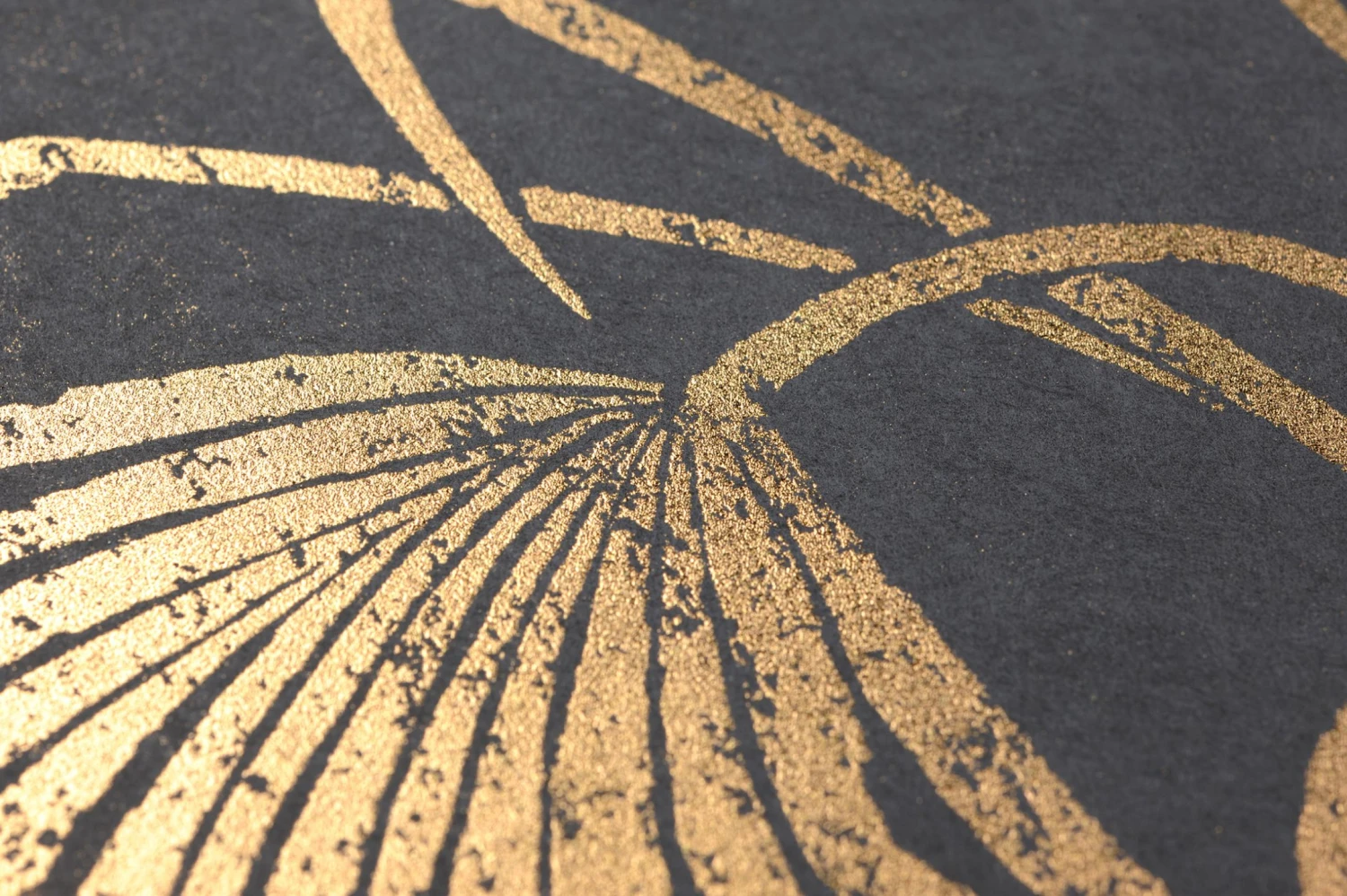 Tapete Lorella Gold Schimmer 4 Tapete Lorella Gold Schimmer – Bild 2