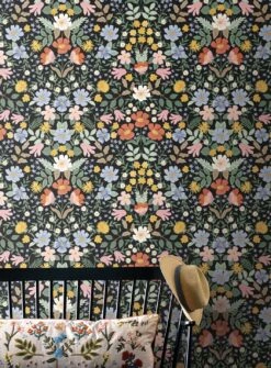 Selbstklebende Tapete Bramble Gardens Schwarzgrün -Tapeten Verkäufe Bramble Gardens A 790571 2880x1440