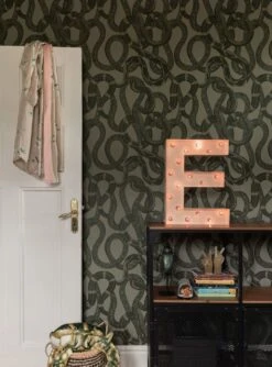 Tapete Snake Peek Moosgrau -Tapeten Verkäufe Snake Peek G 341112 2880x1440