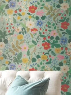 Tapete Strawberry Garden Zartgrün